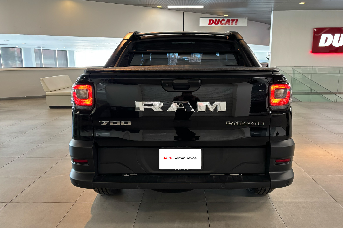 Ram 700 Laramie